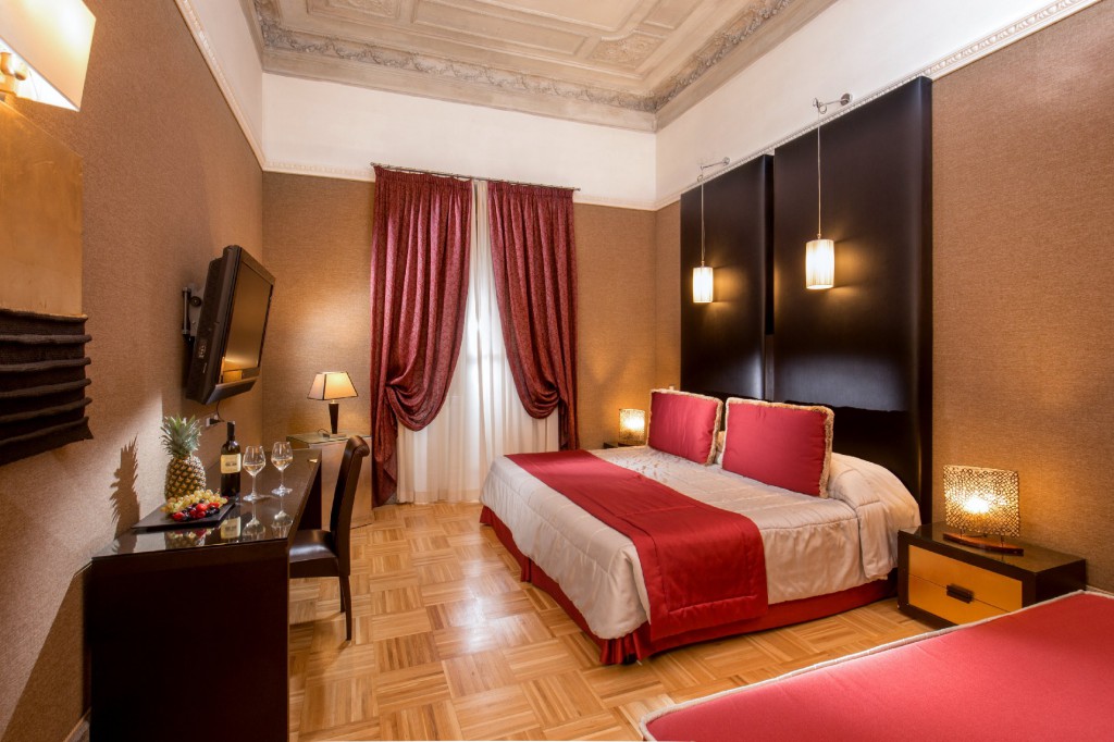 Hotel-Morgana-Rome-luxury-room
